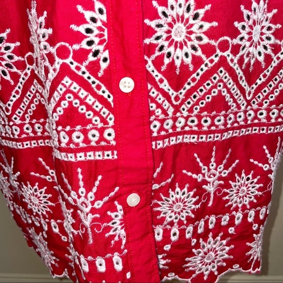 St. John’s bay floral tank blouse - Picture 4 of 5